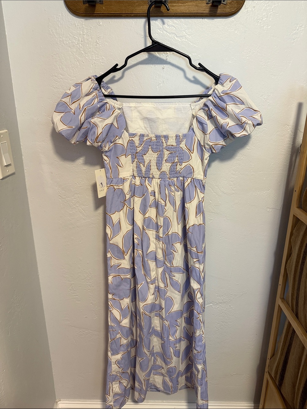 a new day Lavender and Cream Floral Puff-Sleeve Midi Dress - Picture 2 of 4